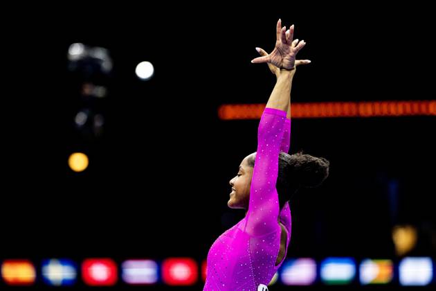 ROTTERDAM - Skye Blakely (USA) during the uneven bars apparatus final at the World Gymnastics Championships in Rotterdam Ahoy. IRIS VAN DEN BROEK ANP xVIxANPxSportx xxANPxIVx 573463975 originalFilename: 573463975.jpg