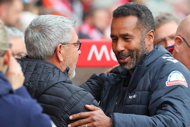 Mainz, Deutschland 24. Oktober 2026: 1. BL - 2026 2027 - Sp. 7 - 1. FSV Mainz 05 gegen SV Werder Bremen Im Bild: v.li. Herzliche Begrüßung zwischen Trainer Urs Fischer (FSV) und Trainer Daniel Thioune (SVW). DFL regulations prohibit any use of photographs as image sequences and or quasi-video Mewa Arena Rheinland - Pfalz Copyright: xFotostandx xRacochax
