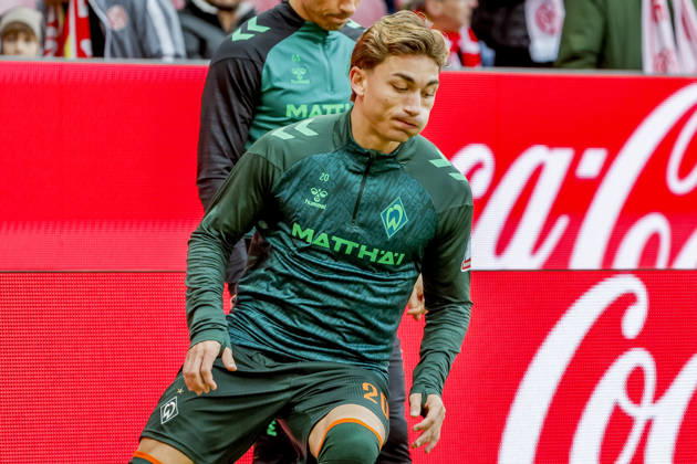 Chuki (SV Werder Bremen, 20) beim Aufwärmen vor Spielbeginn , Deutschland, Fussball, 1. Bundesliga, 7.Spieltag, 2026 2027, 1. FSV Mainz vs. SV Werder Bremen, 24.10.2026, Mainz Mewa Arena Deutschland Copyright: xGrantxHubbsx