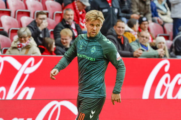 Niclas Füllkrug, Fullkrug (SV Werder Bremen, 10) beim Aufwärmen vor Spielbeginn , Deutschland, Fussball, 1. Bundesliga, 7.Spieltag, 2026 2027, 1. FSV Mainz vs. SV Werder Bremen, 24.10.2026, Mainz Mewa Arena Deutschland Copyright: xGrantxHubbsx