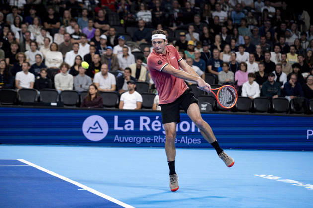 TENNIS : ATP, Tennis Herren 250 - Grand Prix Tennis AURA - Decines (France) 24 10 2026 Tommy PAUL (USA) vs Taylor FRITZ (USA) in the semifinals of the tennis Grand Prix Auvergne Rhône-Alpes at the LDLC Arena in Décines on October 24, 2026. Photo Sandrine Thesillat PsNewZ  Copyright: xSandrinexTHESILLATx