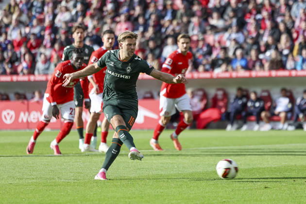 Niclas Füllkrug, Fullkrug (SV Werder Bremen, 10) beim Elfmeter , Deutschland, Fussball, 1. Bundesliga, 7.Spieltag, 2026 2027, 1. FSV Mainz vs. SV Werder Bremen, 24.10.2026, Mainz Mewa Arena Deutschland Copyright: xGrantxHubbsx