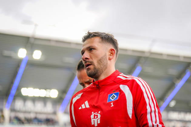 Deutschland: Fussball Bundesliga 2026 - 2027, 7. Spieltag - SC Paderborn vs Hamburger SV - Home-Deluxe-Arena (Paderborn): Daniel Heuer Fernandes (Hamburger SV, 1) Copyright: xJOERANxSTEINSIEKx