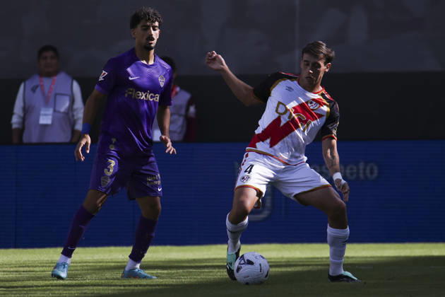 Rayo Vallecano v Espanyol - La Liga EA Sports 2026 27 October 24, 2026, Vallecas Stadium, Madrid, Spain: Pedro Diaz of Rayo Vallecano during La Liga EA Sports match between Rayo Vallecano and Elche CF at Vallecas Stadium on October 24, 2026 in Madrid, Spain. Madrid Vallecas Stadium Madrid Spain Copyright: xAlejandroxMatiasxAcostax