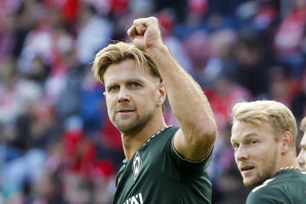 Niclas Füllkrug, Fullkrug (SV Werder Bremen, 10) beim 0:2 , Deutschland, Fussball, 1. Bundesliga, 7.Spieltag, 2026 2027, 1. FSV Mainz vs. SV Werder Bremen, 24.10.2026, Mainz Mewa Arena Deutschland Copyright: xGrantxHubbsx