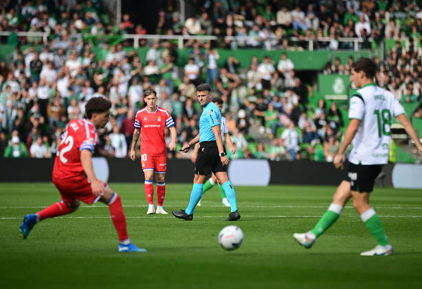 ESP: LaLiga EA Sports Racing Santander v RCD Espanyol Jesus Gil Manzano referee during LaLiga EA Sports between Racing Santander v RCD Espanyol played at Campos de de El Sardinero Stadium in Cantabria on October 24, 2026 in Spain Spain Futbol Copyright: xAgenciaxLOFx