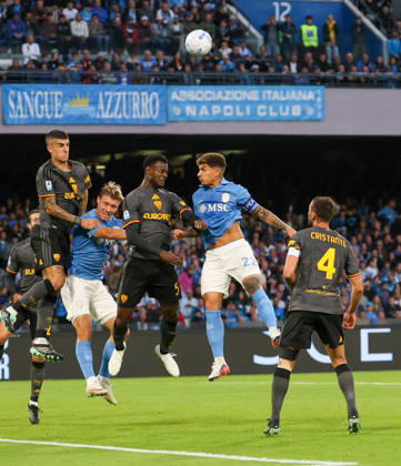 Serie A championship football match - 2026 27: Napoli vs Roma Giovanni Di Lorenzo OF SSC Napoli - Evan Ndicka of AS Roma during the football match on 24 10 2026 part of the 2026 27 Italian Serie A championship held in Naples at the Stadio Diego Armando Maradona between SSC Napoli and AS Roma NAPOLI stadio Diego Armando Maradona CAMPANIA ITALIA Copyright: xFABIOxSASSO FPAxFabioxSassox Napoli Roma2026_10_24Fabio Sasso0316