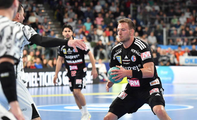 24.10.20262 - Handball - 1. Bundesliga DAIKIN HBL - Saison 2026 2027 - 10. Spieltag: HC Erlangen Metropolregion Nürnberg HCE - THW Kiel - OGo - xogox - Frieder Bandlow (2, HC Erlangen HCE )