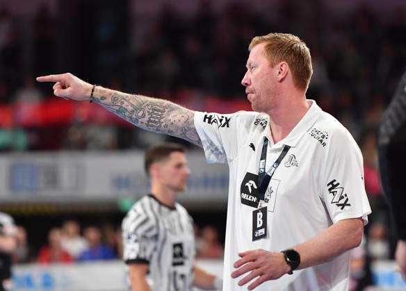 24.10.20262 - Handball - 1. Bundesliga DAIKIN HBL - Saison 2026 2027 - 10. Spieltag: HC Erlangen Metropolregion Nürnberg HCE - THW Kiel - OGo - xogox - Borge Lund (Trainer THW Kiel)