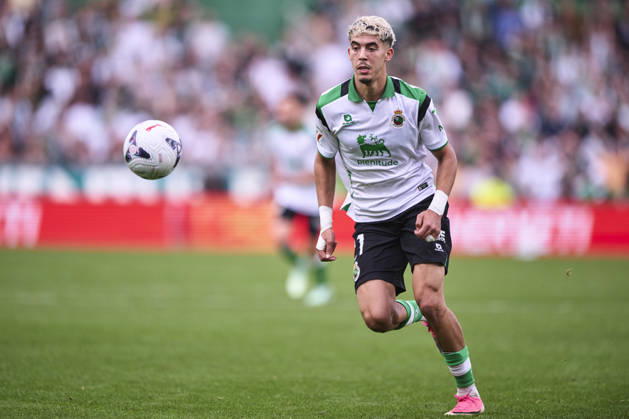 Real Racing Club de Santander v RCD Espanyol de Barcelona - LaLiga EA Sports 2026 27 Yassir Zabiri of Real Racing Club controls the ball during the LaLiga EA Sports match between Real Racing Club and RCD Espanyol at Campos de El Sardinero in Santander, Spain, on October 24, 2026. Santander Spain  Copyright: xCesarxOrtizxGonzalezx originalFilename:ortizgonzalez-realraci261024_nphAf.jpg