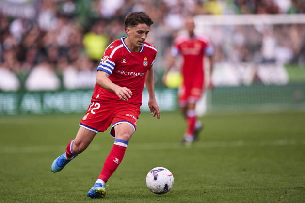 Real Racing Club de Santander v RCD Espanyol de Barcelona - LaLiga EA Sports 2026 27 Alex Calatrava of RCD Espanyol with the ball during the LaLiga EA Sports match between Real Racing Club and RCD Espanyol at Campos de El Sardinero in Santander, Spain, on October 24, 2026. Santandrer Spain  Copyright: xCesarxOrtizxGonzalezx originalFilename:ortizgonzalez-realraci261024_npzL7.jpg