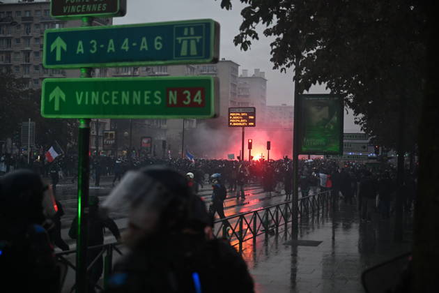 Police intervene in demonstrators amid ongoing protests in Paris PARIS, FRANCE - OCTOBER 24: Police clash with protesters with tear gas during a demonstration amid ongoing social and political tensions in Paris, France, on October 24, 2026. Mouneb Taim Anadolu Paris France. Editorial use only. Please get in touch for any other usage. Copyright: x2026xAnadoluxMounebxTaimx