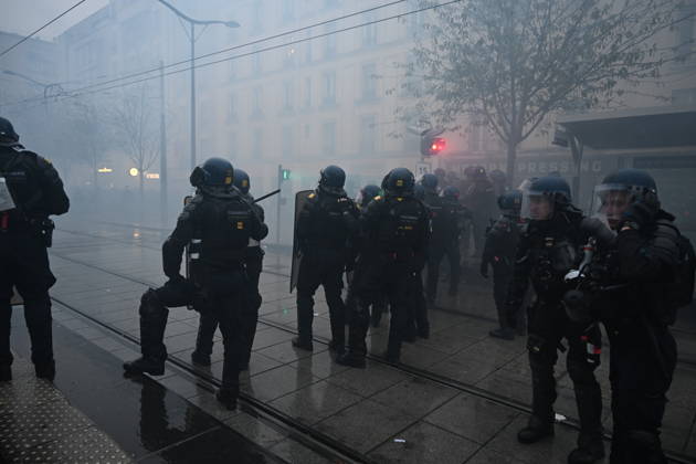 Police intervene in demonstrators amid ongoing protests in Paris PARIS, FRANCE - OCTOBER 24: Police clash with protesters with tear gas during a demonstration amid ongoing social and political tensions in Paris, France, on October 24, 2026. Mouneb Taim Anadolu Paris France. Editorial use only. Please get in touch for any other usage. Copyright: x2026xAnadoluxMounebxTaimx