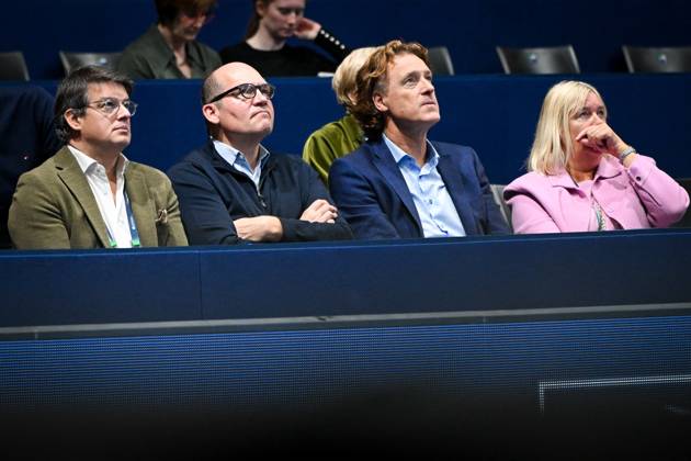 Brussels Mayor Philippe Close (2L) and organiser Dick Norman (2R) pictured during the semi final of the European Open ATP, Tennis Herren tennis tournament in Brussels, on Saturday 24 October 2026. This year s edition of the tournament is taking place from 17 to 25 October ELIASxROM  x190904297x