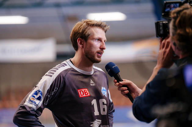 2. Handball-Bundesliga - 9. Spieltag: Dessau-Roßlauer HV 06 - SC DHfK Leipzig Philip Ambrosius (Dessau-Roßlauer HV 06, 16) im Interview mit dem MDR nach dem Spiel am 24.10.2026 in der Anhalt-Arena, Dessau-Roßlau (Sachsen-Anhalt) Dessau-Roßlau Anhalt-Arena Sachsen-Anhalt Deutschland