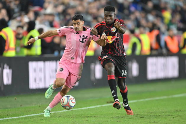October 24, 2026, Harrison, New Jersey, United States of America: Harrison, New Jersey United States of America. 24 Oct, 2026. Inter Miami CF forward GERMAN BERTERAME (19) and New York Red Bulls defender JULIAN BAZAN (14) in action at Sports Illustrated Stadium New York Red Bulls defeat Inter Miami CF 2 to 0. Credit: , Jr. Zuma Press MLS, Fussball Herren, USA 2026: New York Red Bulls 2:0 Inter Miami CF  - ZUMAa301 20261024_aaf_a301_013 Copyright: xBrooksxVonxArxx