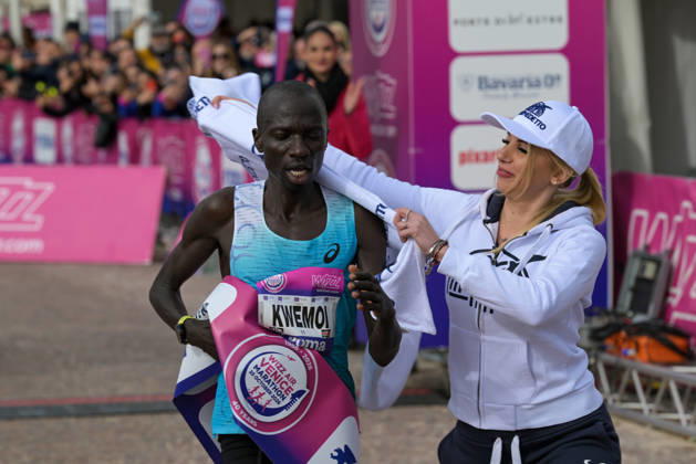 IPA90161372 - Hammington Kimaiyo of Kenya wins the marathon at the 40th Venice Marathon in 2026, a marathon race held in Venice, Italy, on October 25, 2026  Copyright: xAlessioxMarini IPAxSportx xx IPA90161372 IPA90161372