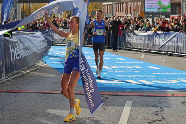 32. Hella Halbmarathon in Hamburg: Mia Jurenka (VfL Sindelfingen) war schnellste Deutsche.