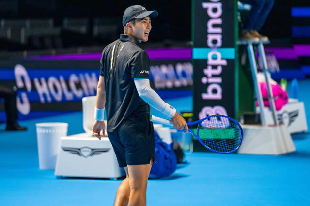 BASEL, SWITZERLAND - OCTOBER 25: Rinky Hijikata of Australia gestures during the Swiss Indoors Basel Day 2 at St. Jakobshalle on October 25, 2026 in Basel, Switzerland. Copyright: xJustPictures.ch PascalxvonxBürenx jp-en-EuSpIm-Pavo_Fotografie-04842