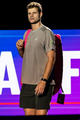 BASEL, SWITZERLAND - OCTOBER 25: Yannick Hanfmann of Germany before the Swiss Indoors Basel Day 2 at St. Jakobshalle on October 25, 2026 in Basel, Switzerland. Copyright: xJustPictures.ch PascalxvonxBürenx jp-en-EuSpIm-Pavo_Fotografie-731854