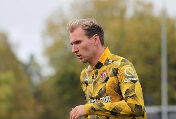 Vincent Vermeij (Dynamo Dresden) Fussball, Herren, Saison 2026 2027, 2.BL, Holstein Stadion, Holstein Kiel gegen Dynamo Dresden DFL REGULATIONS PROHIBIT ANY USE OF PHOTOGRAPHS AS IMAGE SEQUENCES AND OR QUASI-VIDEO.