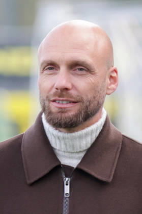 25.10.2026, xgrfx, Fussball 1. Bundesliga, Borussia Dortmund - Training v.l. Ole Book (Borussia Dortmund) Dortmund