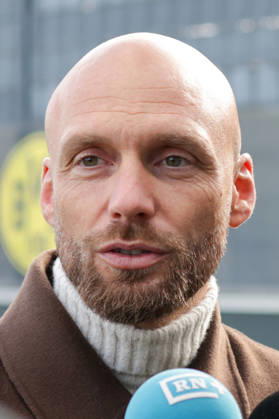 25.10.2026, xgrfx, Fussball 1. Bundesliga, Borussia Dortmund - Training v.l. Ole Book (Borussia Dortmund) Dortmund