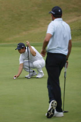October 25, 2026, Cheonan, Chungnam, SOUTH KOREA: Oct 25, 2026-Cheonan, South Korea-Yuto KATSURAGAWA of Japan action on 16th Green during a DP World Tour Genesis Championship Final Round at Woo Jeong Hills CC in Cheonan, South Korea. DP Tour Genesis Championship Final Round  - ZUMAr168 20261025_aap_r168_068 Copyright: xRyuxSeung-Ilx