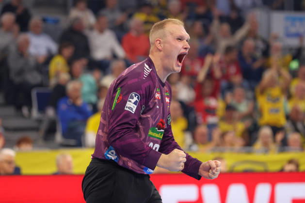 25.10.2026, xtgx, Handball Opel HBL, Rhein-Neckar-Löwen - SC Magdeburg emspor, v.l. David Späth (Rhein-Neckar Löwen, 29) Jubelt ueber gehaltenen Ball, abgewehrt, gehalten, Torhueter Mannheim