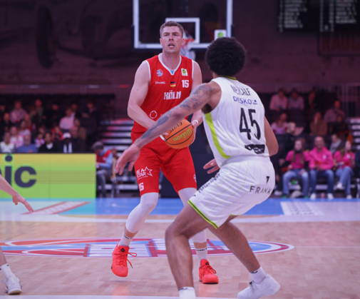Björn (Bjoern) Rohwer RheinStars Köln (Koeln) vs. Medik amente per Klick Bayreuth , PRO A Foto: Jörn Wolter