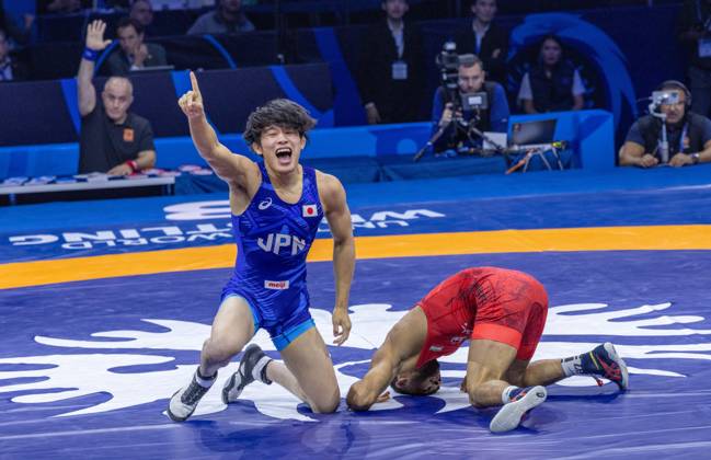 October 25, 2026, Astana, Kazakhstan: KOTO GOMI of Japan celebrates winning the gold medal in the men s Greco-Roman 60kg competition at the Senior World Wrestling Championships. Astana Kazakhstan - ZUMAt172 20261025_zip_t172_018 Copyright: xJosexTabaresx