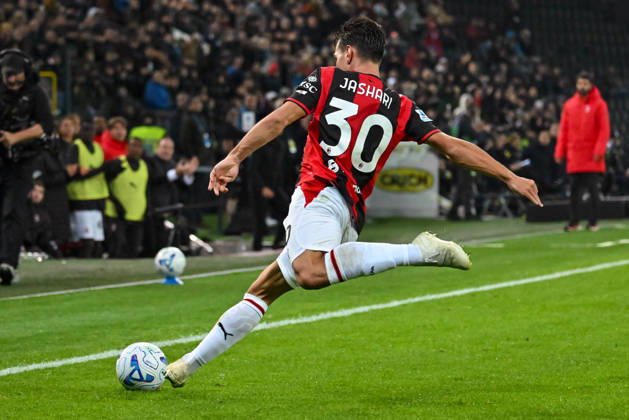 IPA90182908 - A shot of Milan s Ardon Jashari during the Udinese Calcio vs. AC Milan Italian Serie A soccer match in Udine, Italy, on October 25, 2026  Copyright: xAlessioxMarini IPAxSportx xx IPA90182908 IPA90182908