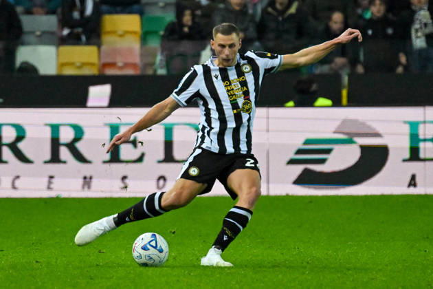 IPA90182915 - A shot of Udinese s Jakub Piotrowski during the Udinese Calcio vs. AC Milan Italian Serie A soccer match in Udine, Italy, on October 25, 2026  Copyright: xAlessioxMarini IPAxSportx xx IPA90182915 IPA90182915