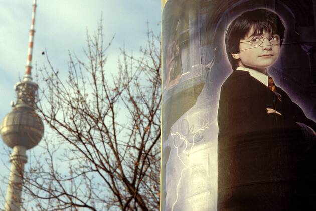 Harry Potter, Reklame für den Film auf einer Litfasssäule am Alexanderplatz in Berlin