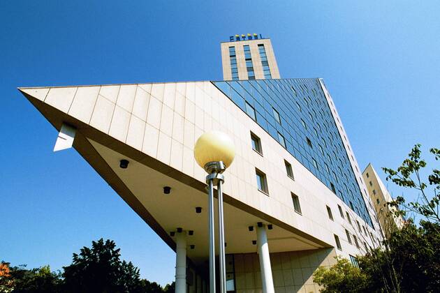 Estrel Hotel & Convention Center in der Sonnenallee - Berlin-Neukölln