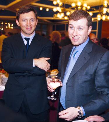 Oleg Deripaska (RUS Sibal) und Roman Abramovich (RUS Sibneft Gouverneur der Region Tschukotka) anlässlich eines Empfangs - 