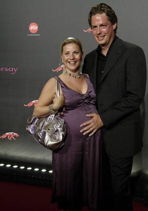 Fernsehmoderatorin Aleksandra Bechtel (li., GER) und Freund Alexander Lassen anlässlich des New Faces Award in Düsseldorf