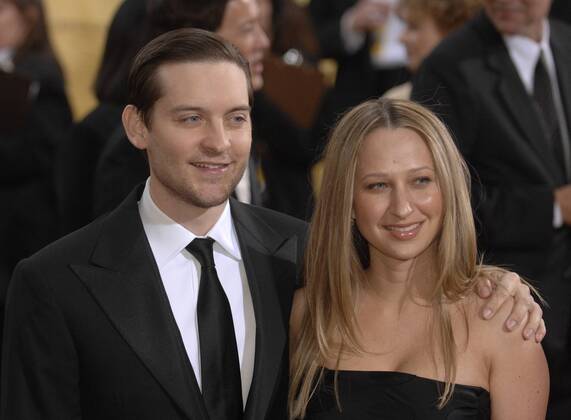 Schauspieler Tobey Maguire (USA) mit Freundin Jennifer Meyer anlässlich der 79. Annual Academy Awards in Hollywood -  (lap20070225532)