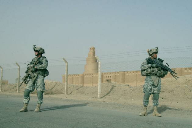 Soldaten der US Luftwaffe während einer Patrouille in Samarra, Irak  WAX20080819311