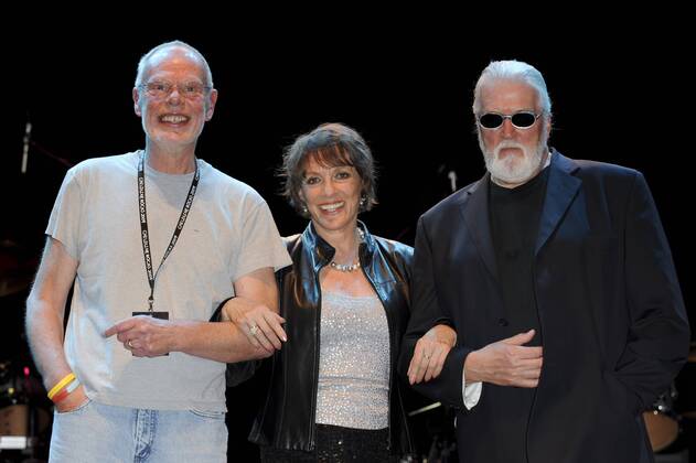 V.l.n.r. Musiker Bob Harris, Esther Rantzen und Jon Lord beim - Childline Rocks - in London  - JONS28641