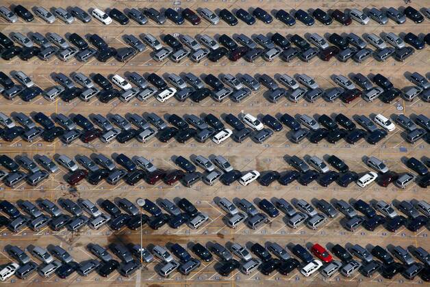 DEU, Deutschland, Bochum, Auslieferungsparkplatz für Astra und Zafira Neuwagen des Opelwerkes