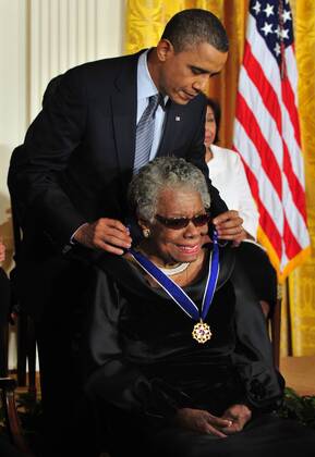IMAGO ICONS: Maya Angelou President Barack Obama awards the 2010 Presidential Medal of Freedom to poet Maya Angelou during a ceremony at the White House in Washington on February 15, 2011.  WAP20110215326