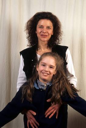Adelheid Arndt mit Tochter Johanna !AUFNAHMEDATUM GESCHÄTZT!
