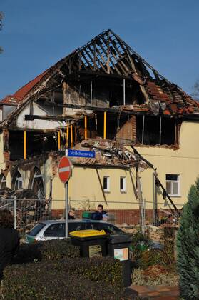 Haus, in dem die Zwickauer Terrorzelle wohnte, nach der Explosion