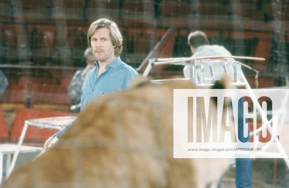 Sigmar Solbach Schauspieler 12 85 Wie Sigmar Solbach Im Dezember 1985 Bei Stars In Der Manege Br