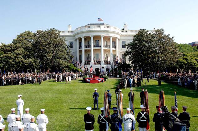 May 16, 2006 - Washington, District of Columbia, U.S. - President Bush welcomes Prime Minister Howard of Australia to the White House for an offical state arrival ceremony..I10765CB. - - 5-16-2006 Washington U.S. - ZUMAbw2