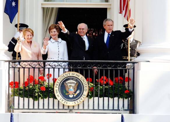 May 16, 2006 - Washington, District of Columbia, U.S. - President Bush welcomes Prime Minister Howard of Australia to the White House for an offical state arrival ceremony..I10765CB. - - 5-16-2006 Washington U.S. - ZUMAbw2