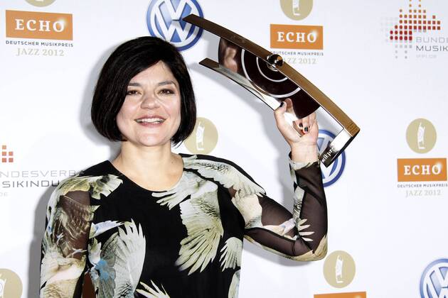 Jasmin Tabatabai Verleihung des Musikpreises Echo Jazz 2012 in der Gläsernen Manufaktur von Volkswagen, Dresden Foto:xR.xHardex xFuturexImage