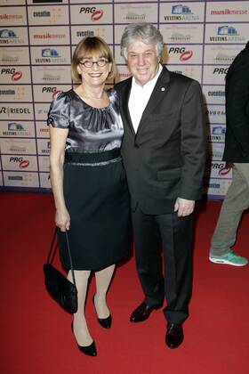 Rolf Zuckowski mit Ehefrau Monika bei der Verleihung des Deutschen Live Entertainment Preises PRG LEA 2013 in der Festhalle Messe Frankfurt. Frankfurt 09.04.2013 Foto:xS.xGabschx xFuturexImage