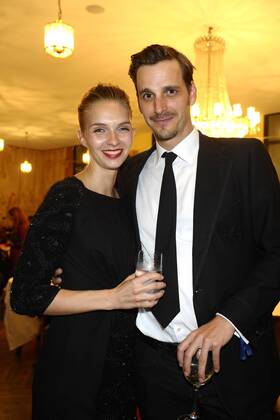 Max von Thun und seine Freundin Kim Eberle bei der Verleihung vom Bayerischer Fernsehpreis 2013 am 17.05.2013 in München Bayerischer Fernsehpreis 2013 in Muenchen